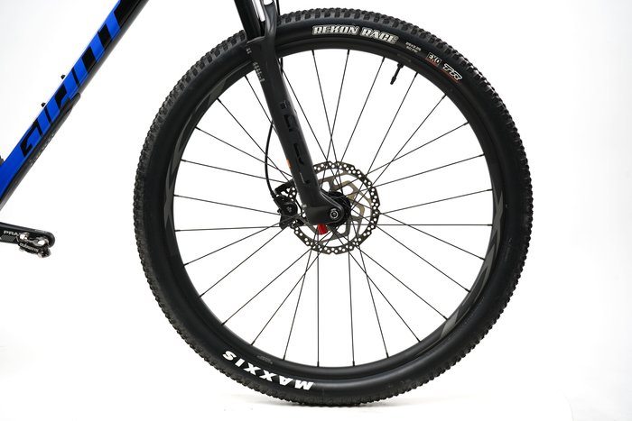 Giant XTC Advanced 3 29″